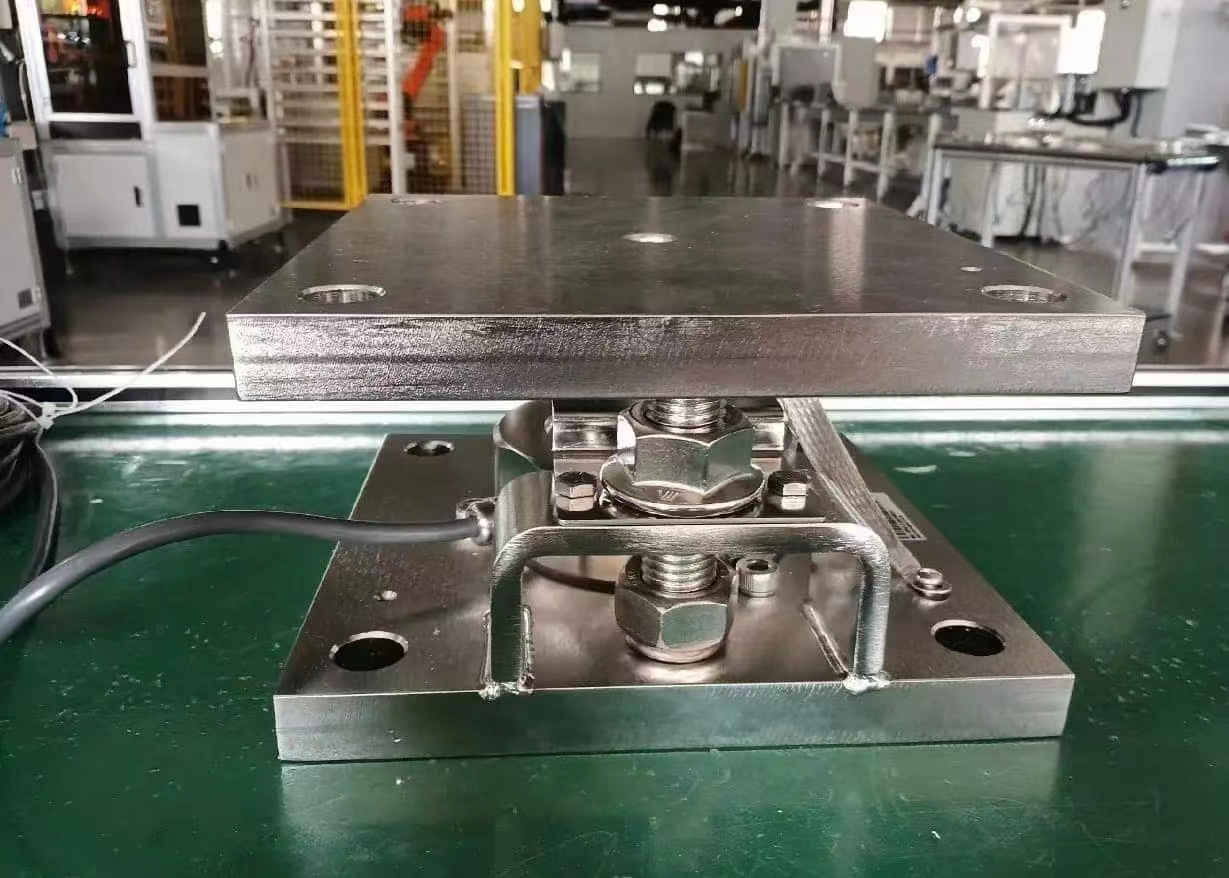 FDX SERIES: MOUNTING KIT MADE OF GALVANIZED STEEL